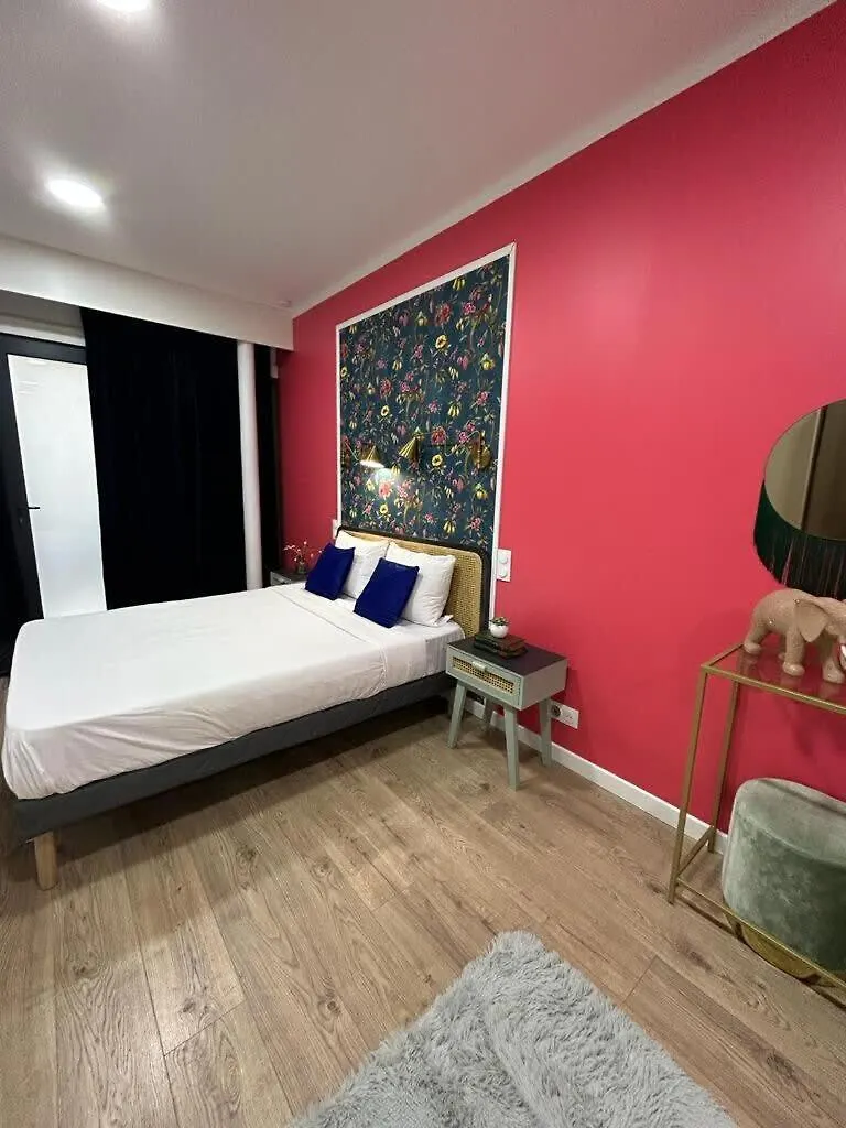 Stylish And Chic Apartment Paris 0*,  France